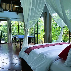 Maison d'hôtes Ambary - With Workspaces, Ideal For Groups, Ubud