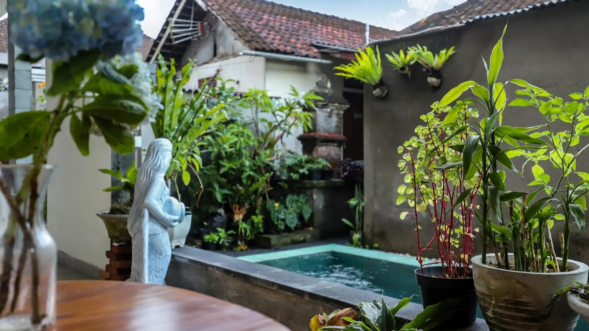 Central Ubud Modern Apartments And Private Kitchen - 2 Indonesia